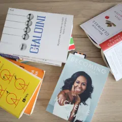 Kanon rozwoju osobistego: Książki, które musisz znać, by odmienić życie