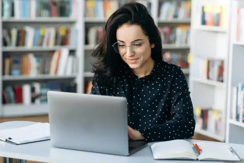 Platforma do zdalnego nauczania: wybierz idealną z porad eksperta