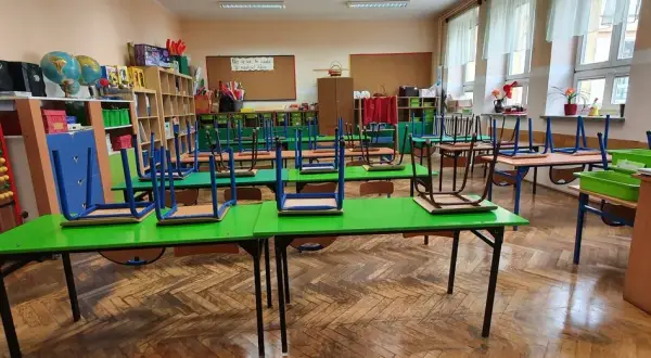 Zimno, wirus, kryzys: Kiedy nauczanie zdalne w Twojej szkole?